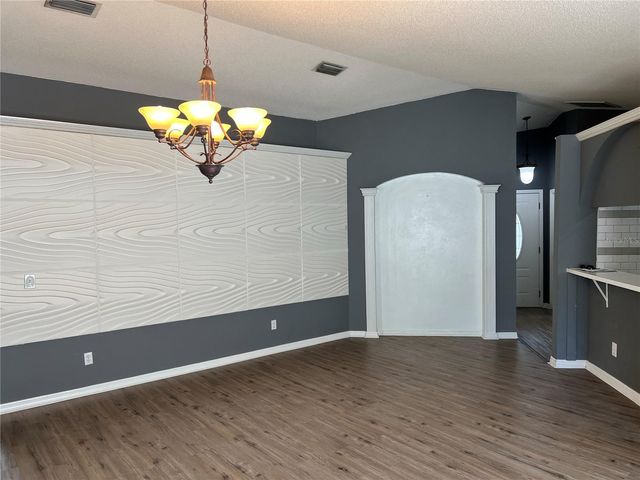 8824 VALENCIA OAKS COURT, Orlando, FL 32825