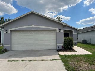 8824 VALENCIA OAKS COURT, Orlando, FL 32825