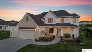 21165 C Street, Elkhorn, NE 68022