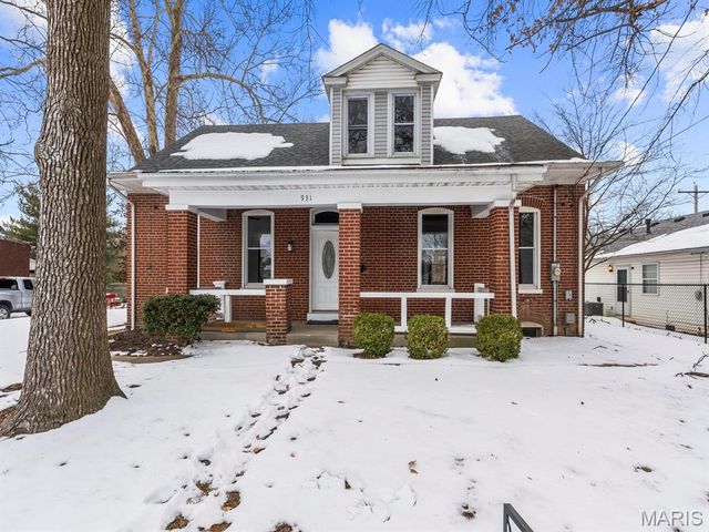 931 N First St Street, Belleville, IL 62226