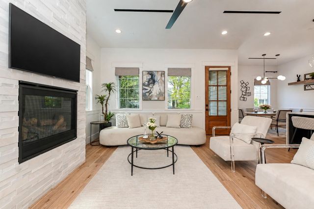 1512 Ashland Street, Houston, TX 77008