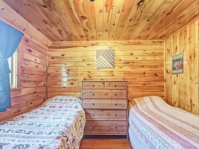 36 Moss Drive, Stewartstown, NH 03576