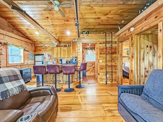 36 Moss Drive, Stewartstown, NH 03576