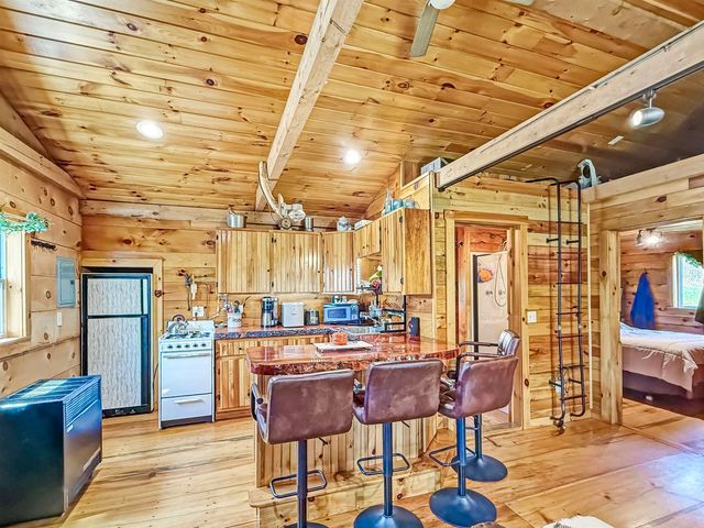36 Moss Drive, Stewartstown, NH 03576