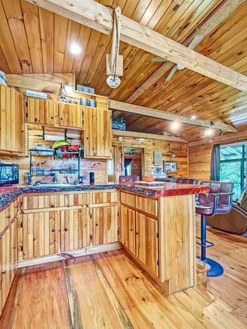 36 Moss Drive, Stewartstown, NH 03576