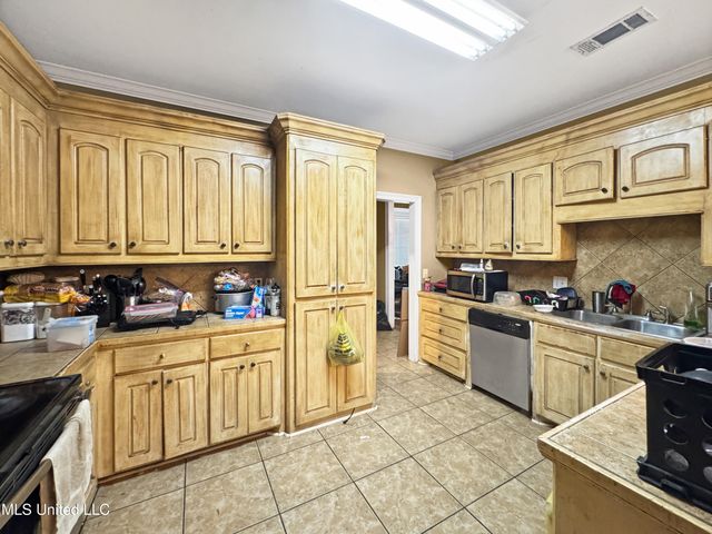 801 S Old Hwy 49, Richland, MS 39218