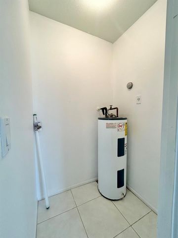 2885 Crosley Drive E A, West Palm Beach, FL 33415