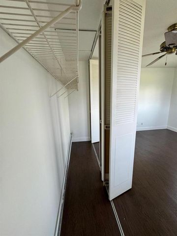 2885 Crosley Drive E A, West Palm Beach, FL 33415