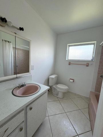 2885 Crosley Drive E A, West Palm Beach, FL 33415