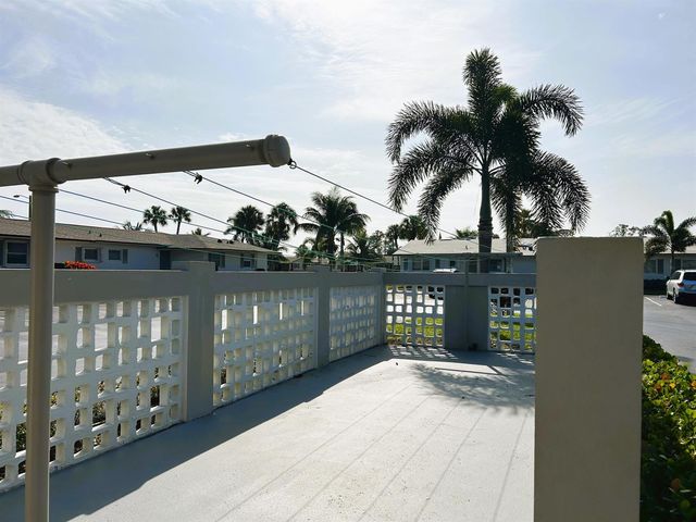 2885 Crosley Drive E A, West Palm Beach, FL 33415