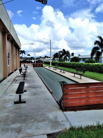 2885 Crosley Drive E A, West Palm Beach, FL 33415