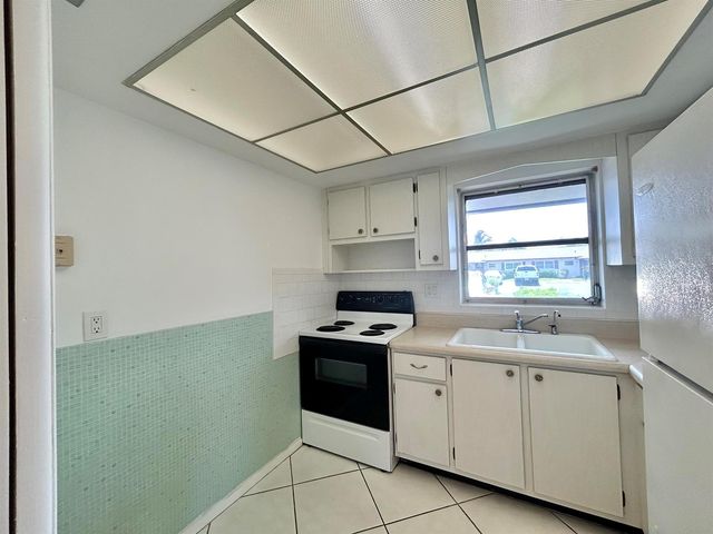 2885 Crosley Drive E A, West Palm Beach, FL 33415