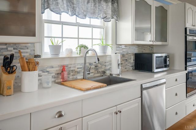 712 Cherry Hill Road, Amherst, VA 24521