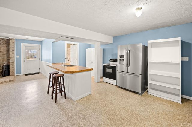 712 Cherry Hill Road, Amherst, VA 24521