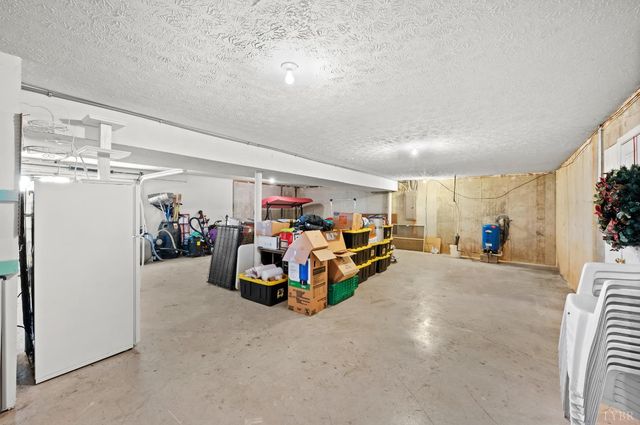 712 Cherry Hill Road, Amherst, VA 24521