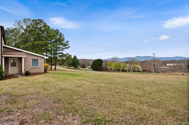 712 Cherry Hill Road, Amherst, VA 24521