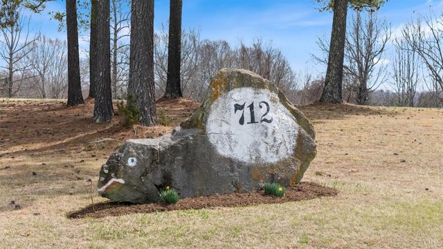 712 Cherry Hill Road, Amherst, VA 24521