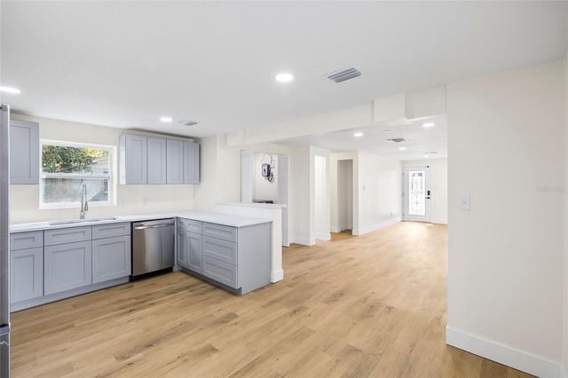 4403 N 48TH STREET, Tampa, FL 33610