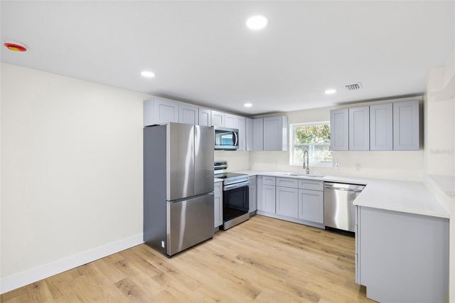 4403 N 48TH STREET, Tampa, FL 33610