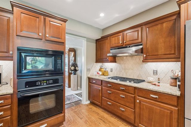 3324 Rosewood Lane, Oklahoma City, OK 73120