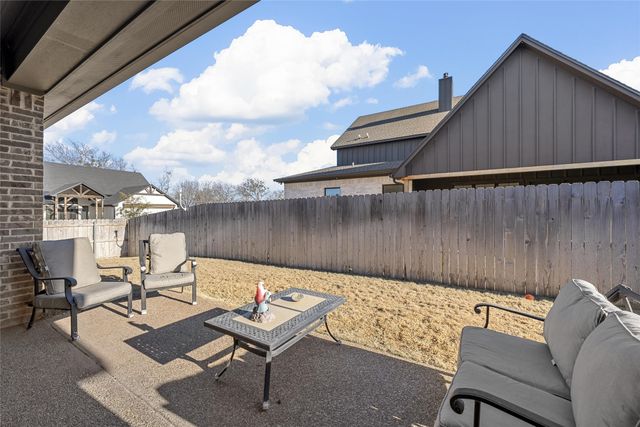 12022 Kenai Circle, Woodway, TX 76712