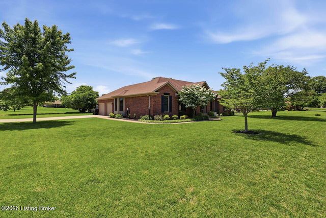 113 Spring Dr, Mt Washington, KY 40047
