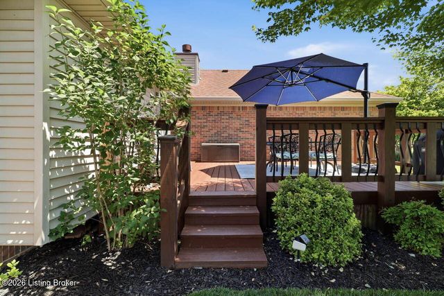 113 Spring Dr, Mt Washington, KY 40047