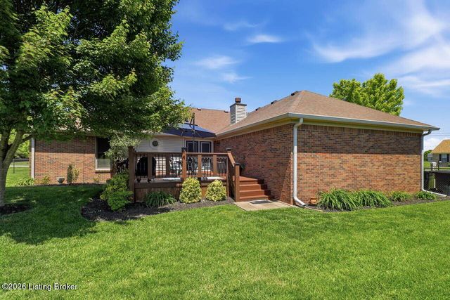 113 Spring Dr, Mt Washington, KY 40047