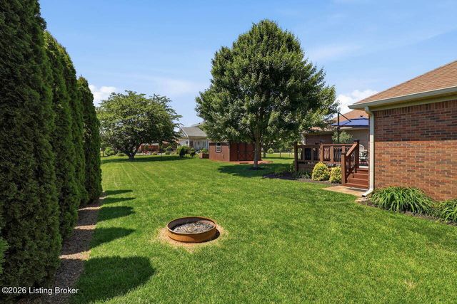 113 Spring Dr, Mt Washington, KY 40047