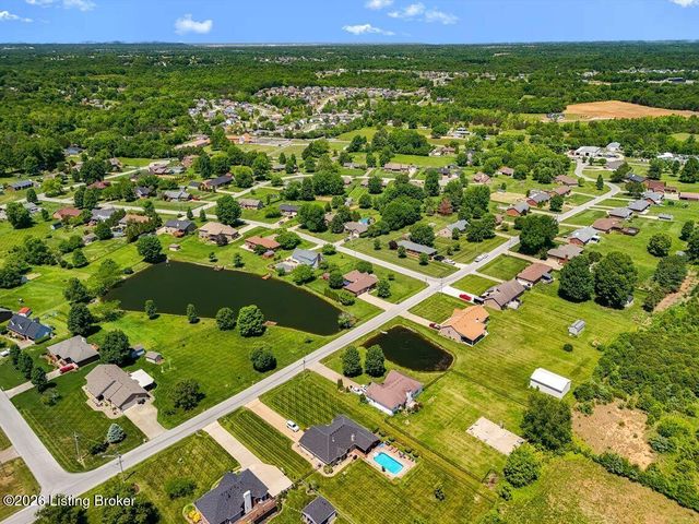 113 Spring Dr, Mt Washington, KY 40047