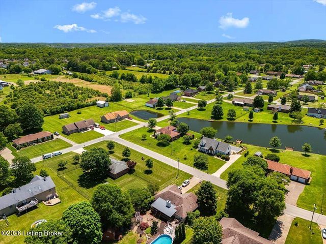 113 Spring Dr, Mt Washington, KY 40047