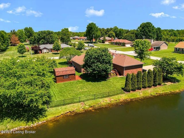 113 Spring Dr, Mt Washington, KY 40047