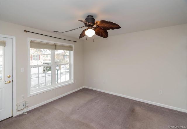 70 Aveonis Court, Fishkill, NY 12524