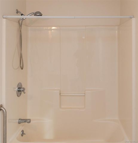 70 Aveonis Court, Fishkill, NY 12524