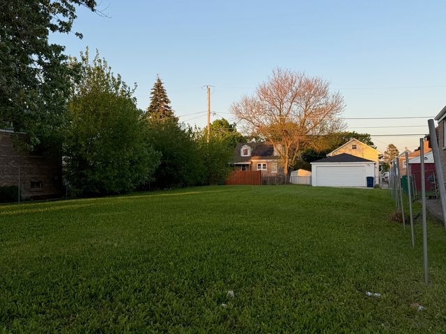 3605 S Central Avenue, Cicero, IL 60804