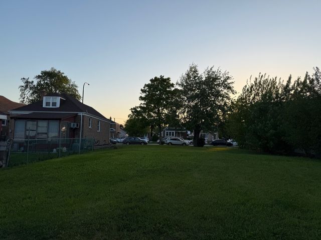 3605 S Central Avenue, Cicero, IL 60804