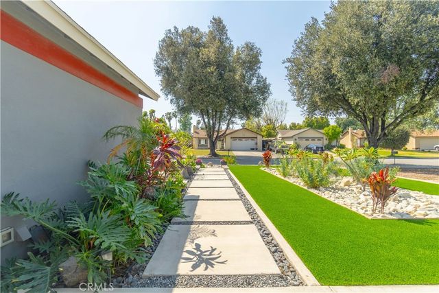 1322 Hunter Drive, Redlands, CA 92374