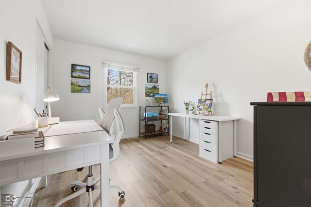 9892 Barth Drive, Zionsville, IN 46077