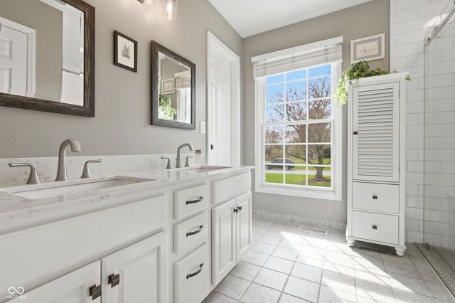 9892 Barth Drive, Zionsville, IN 46077