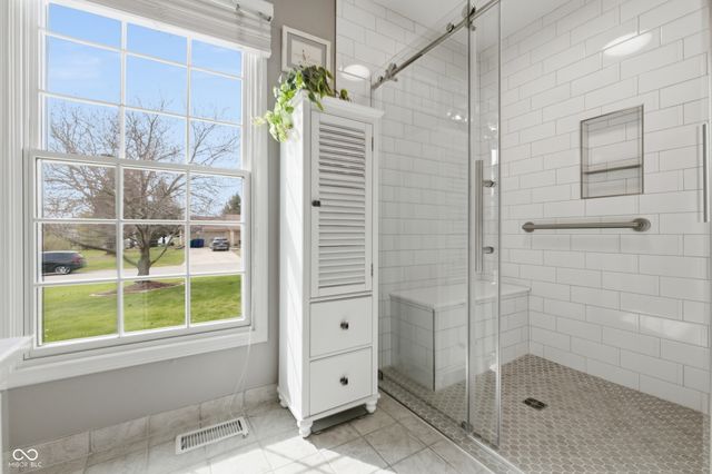 9892 Barth Drive, Zionsville, IN 46077