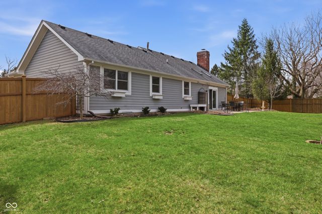 9892 Barth Drive, Zionsville, IN 46077