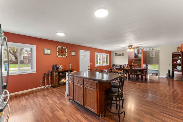 208 W Stevenson Street, Morocco, IN 47963