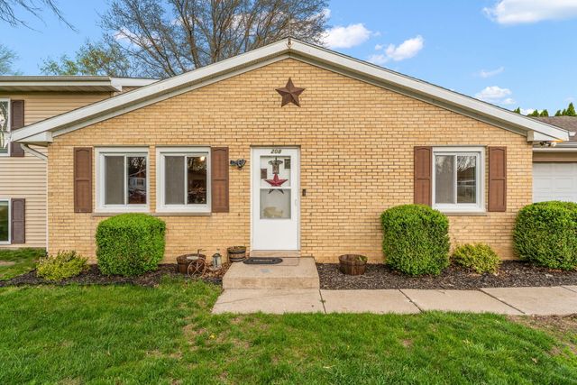 208 W Stevenson Street, Morocco, IN 47963