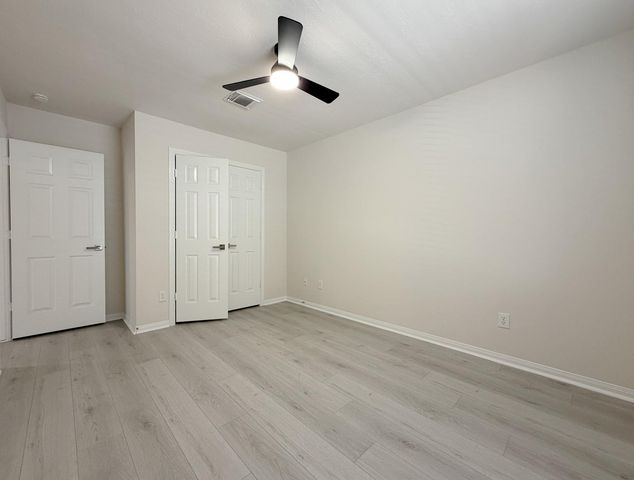 3827 Canton Drive, Pearland, TX 77584