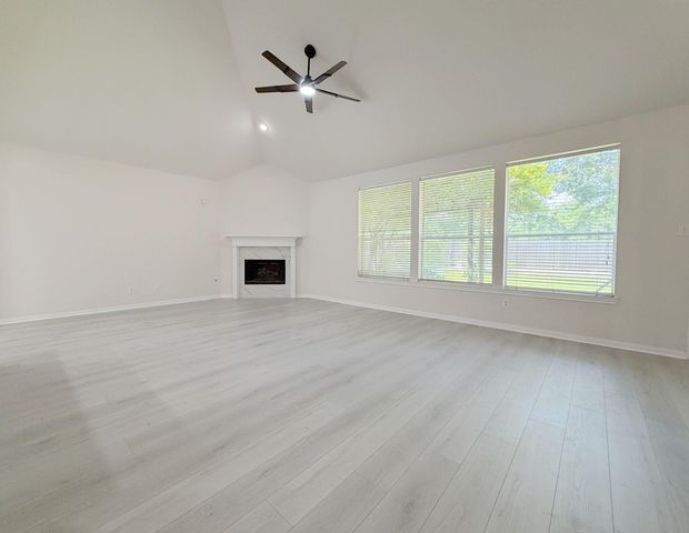 3827 Canton Drive, Pearland, TX 77584