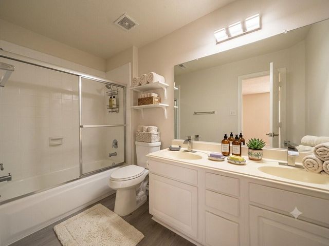 3827 Canton Drive, Pearland, TX 77584