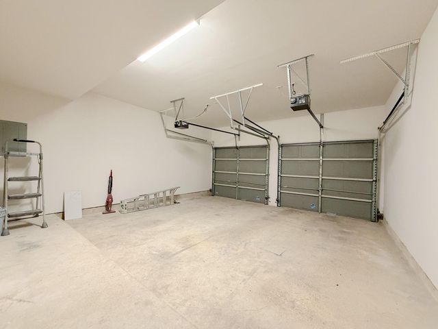 3827 Canton Drive, Pearland, TX 77584