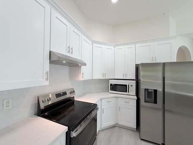 3827 Canton Drive, Pearland, TX 77584