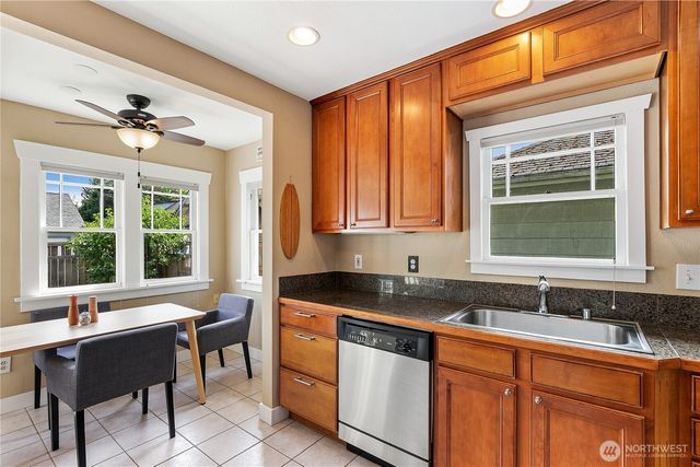 1107 N Anderson Street, Tacoma, WA 98406