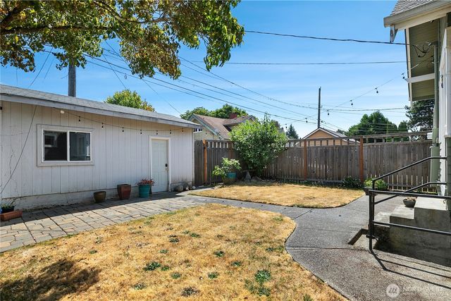1107 N Anderson Street, Tacoma, WA 98406